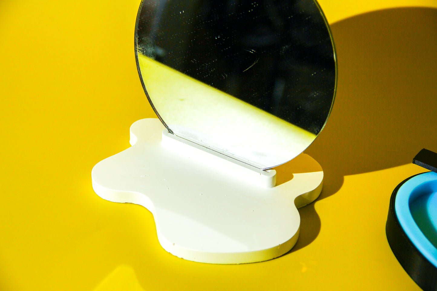 Wavy Mirror Holder Silicone Mould (no.135)