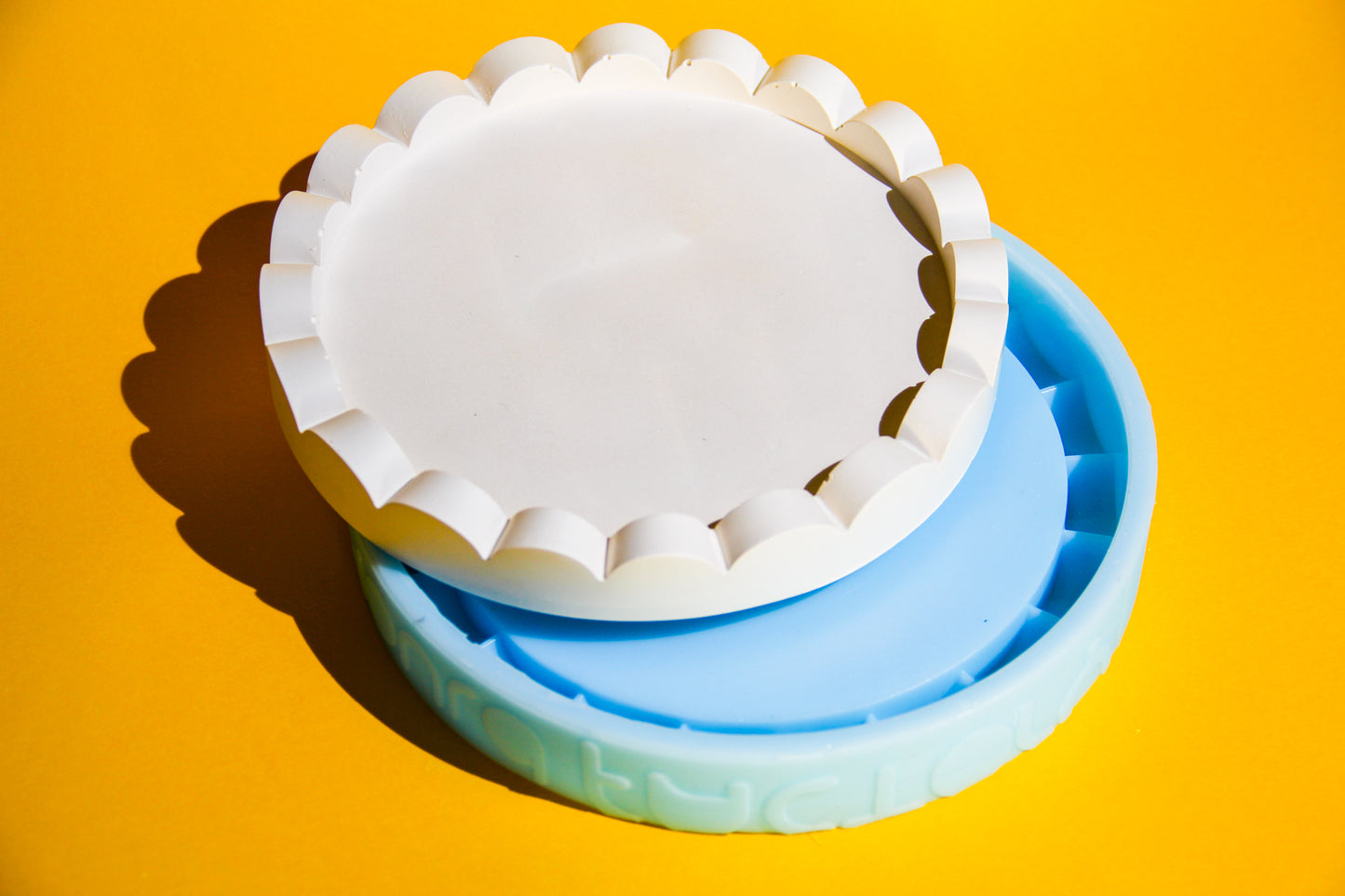 Scallop Edge Round Tray Silicone Mould (no.142)
