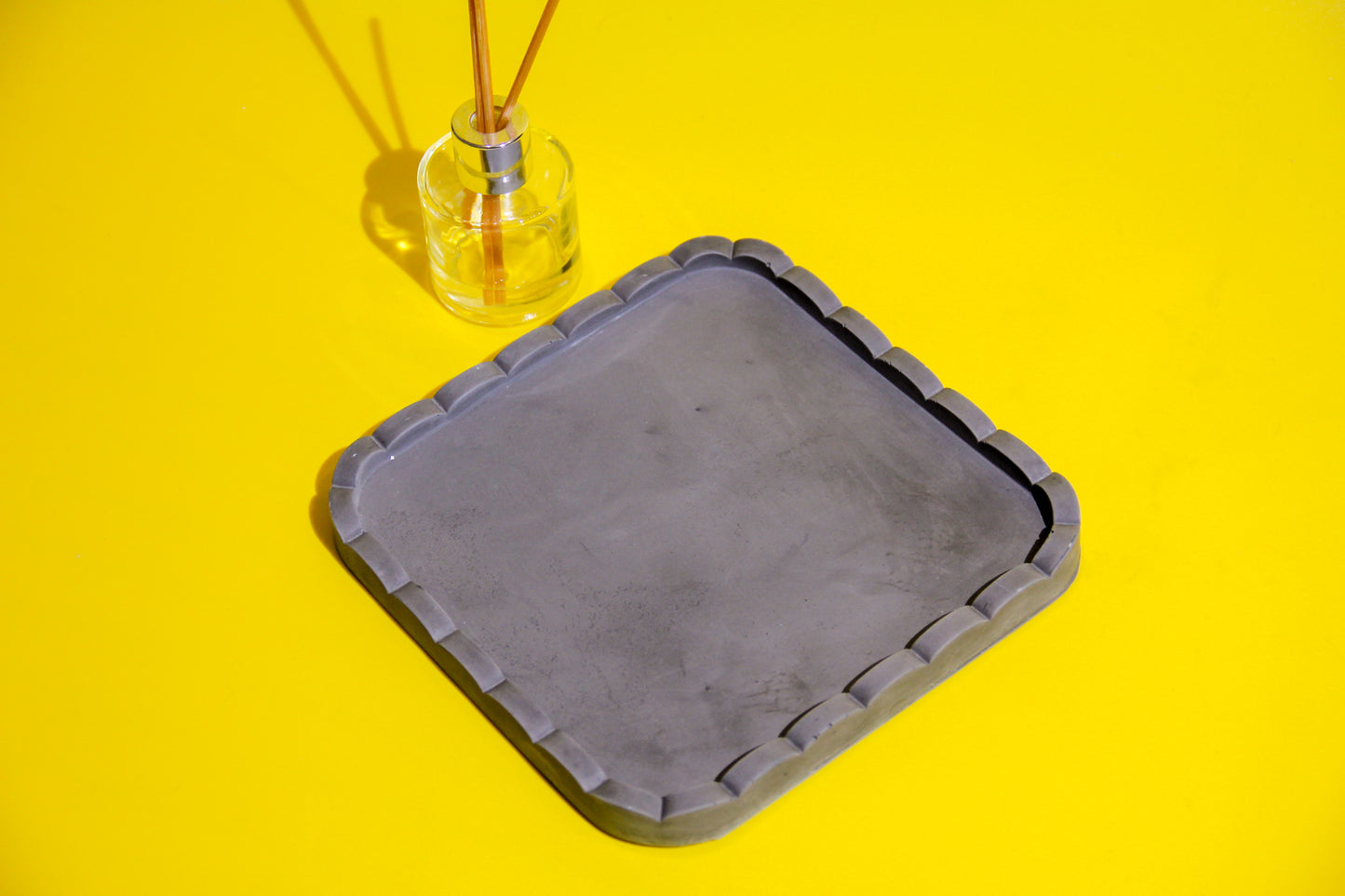Scallop Edge Square Tray Silicone Mould (no.144)