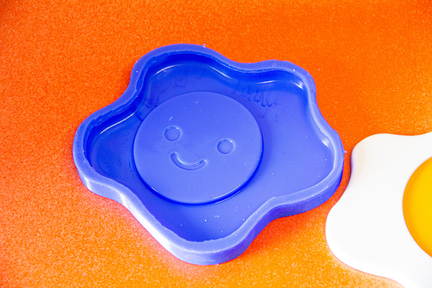 Smiley Sunny Egg Coaster Silicone Mould (no.149)