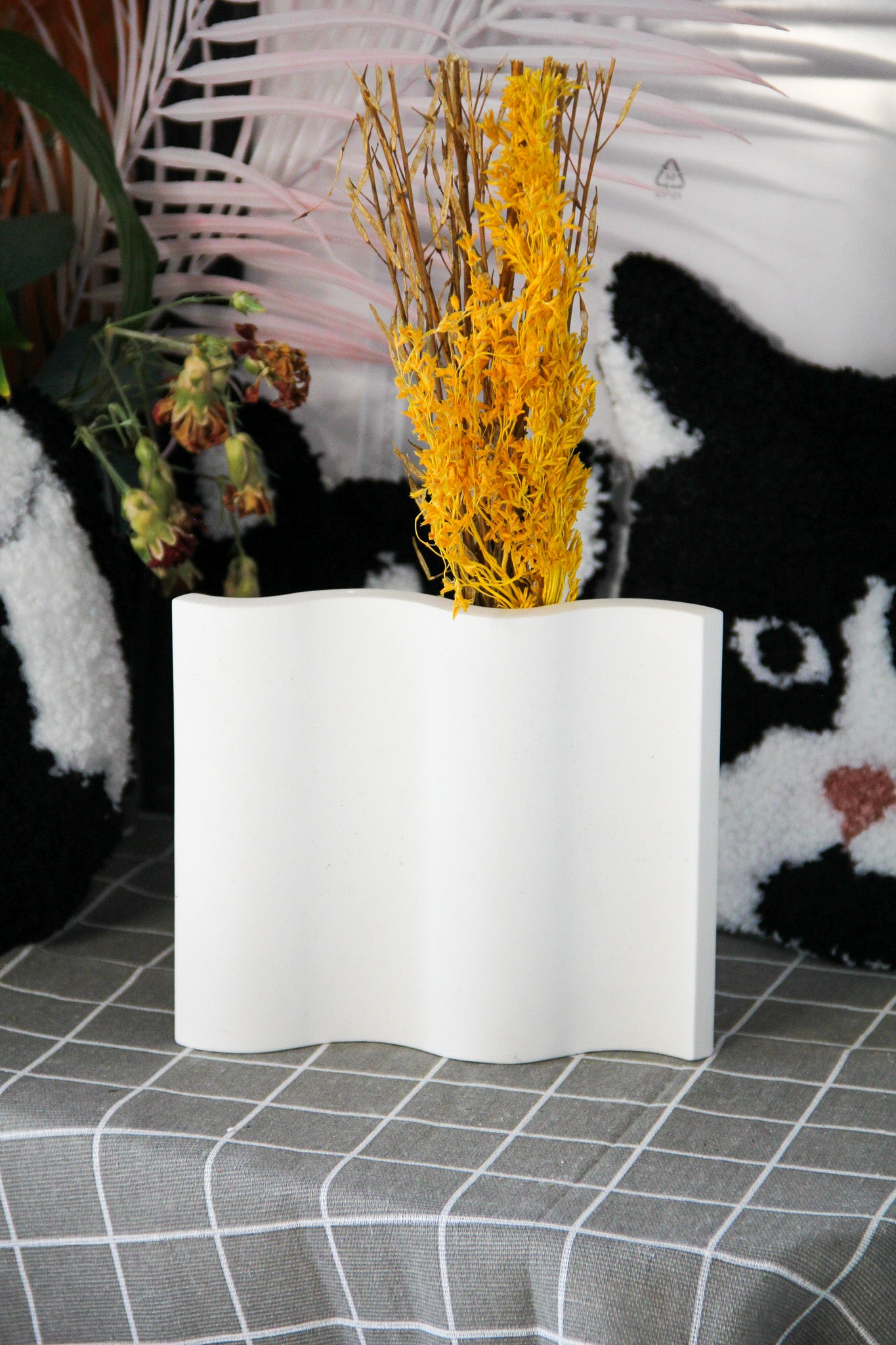 Wavy Dried Flower Vase Silicone Mould (no.140)